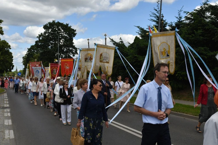 Procesja Bożego Ciała na ulicach Świebodzina