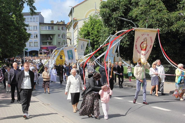 Chrystus mówi: "Zmuszaj ich"