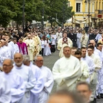 Boże Ciało. Procesja do czterech ołtarzy