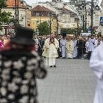 Boże Ciało. Procesja do czterech ołtarzy