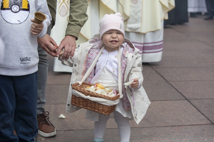Boże Ciało. Procesja do czterech ołtarzy