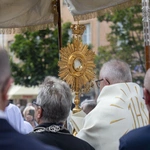 Boże Ciało. Procesja do czterech ołtarzy