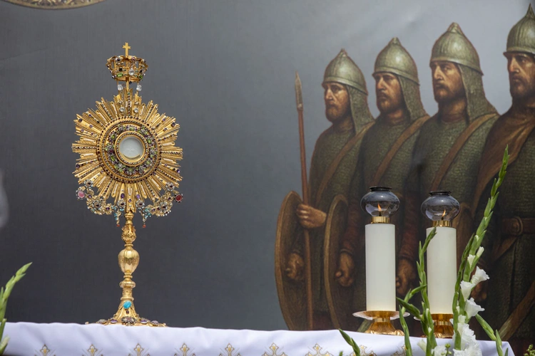 Boże Ciało. Ołtarz na placu Piłsudskiego