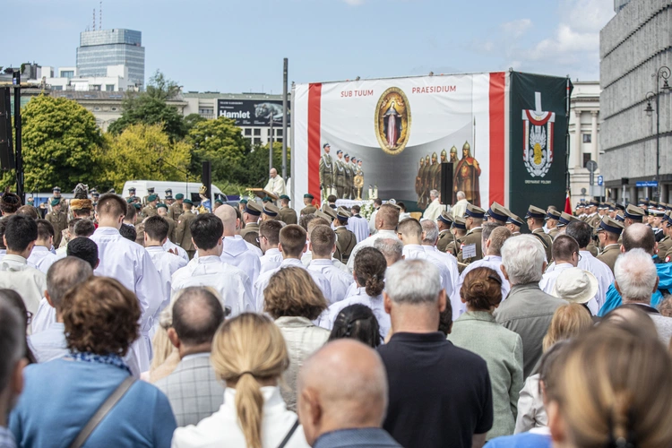 Boże Ciało. Ołtarz na placu Piłsudskiego