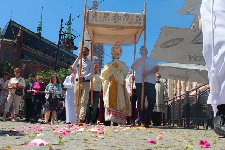 Centralna procesja w Legnicy