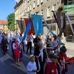 Procesja w centrum Legnicy