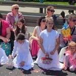 Procesja w centrum Legnicy