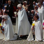 Procesja w centrum Legnicy