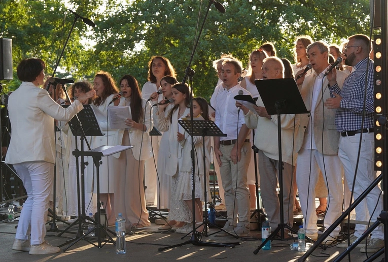 Boże Ciało 2025. Oleśnickie wielbienie