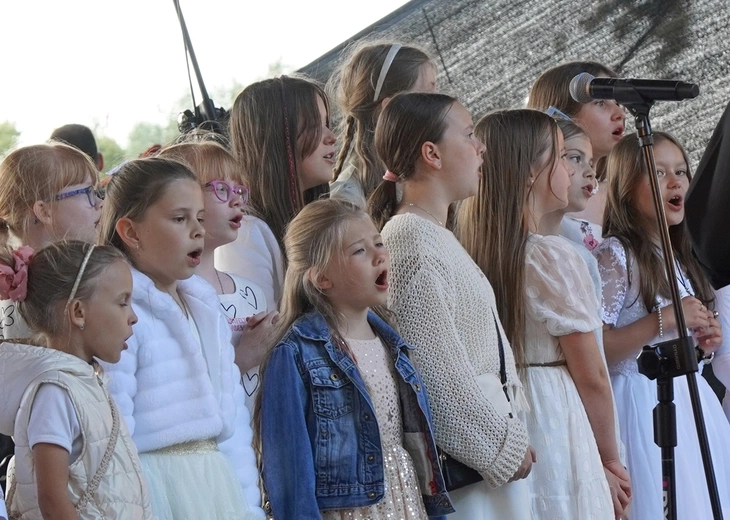 Boże Ciało 2025. Oleśnickie wielbienie