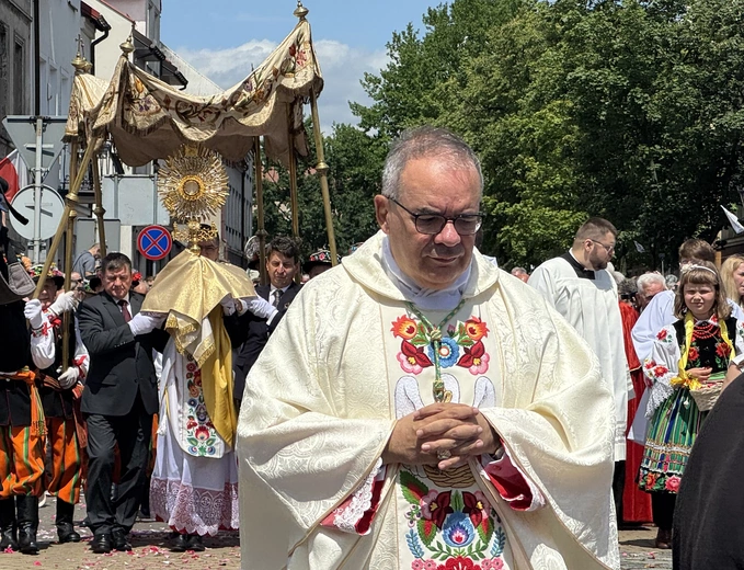 Z nuncjuszem za Jezusem Eucharystycznym