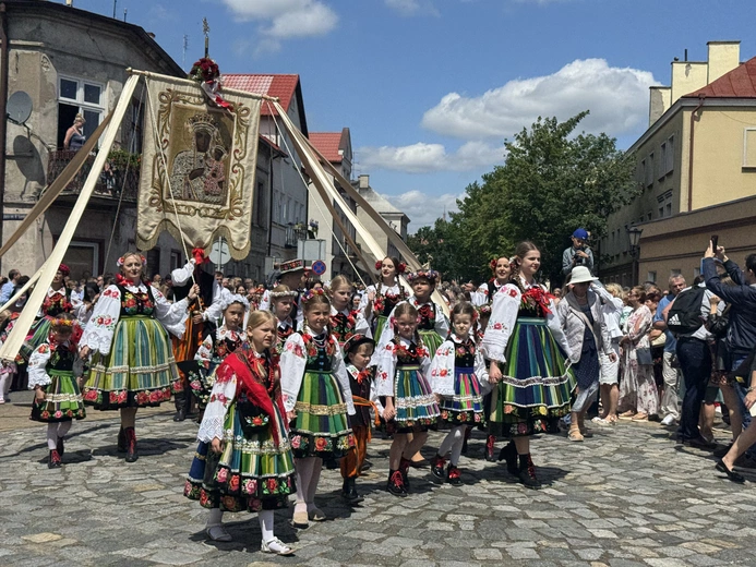 Boże Ciało w Łowiczu - procesja