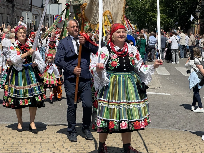 Boże Ciało w Łowiczu - procesja