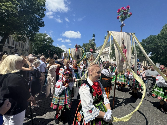 Boże Ciało w Łowiczu - procesja
