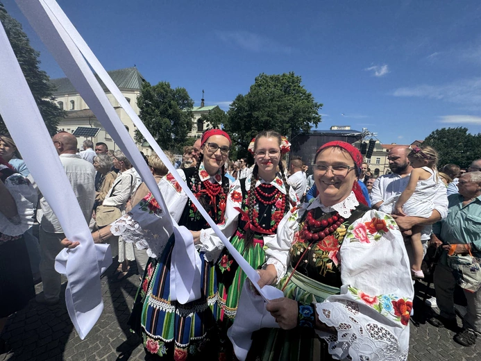 Boże Ciało w Łowiczu - procesja