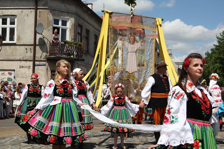 Boże Ciało w Łowiczu - procesja
