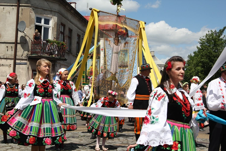Boże Ciało w Łowiczu - procesja