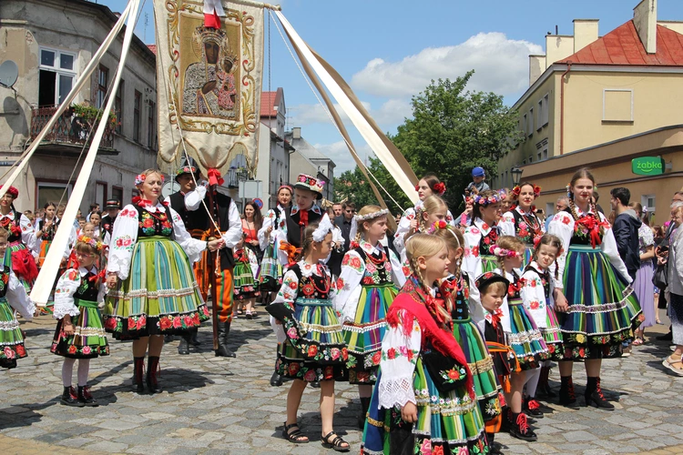 Boże Ciało w Łowiczu - procesja