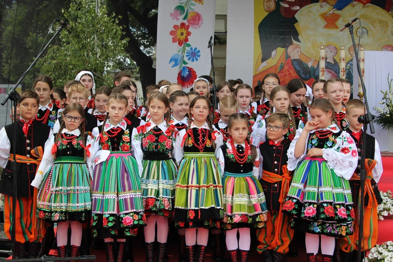 Boże Ciało w Łowiczu - procesja