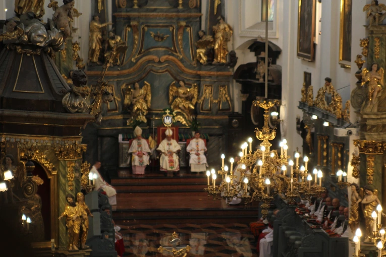 Boże Ciało w Łowiczu - Msza św.