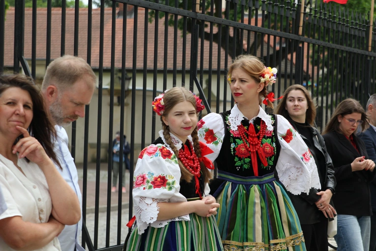 Boże Ciało w Łowiczu - Msza św.