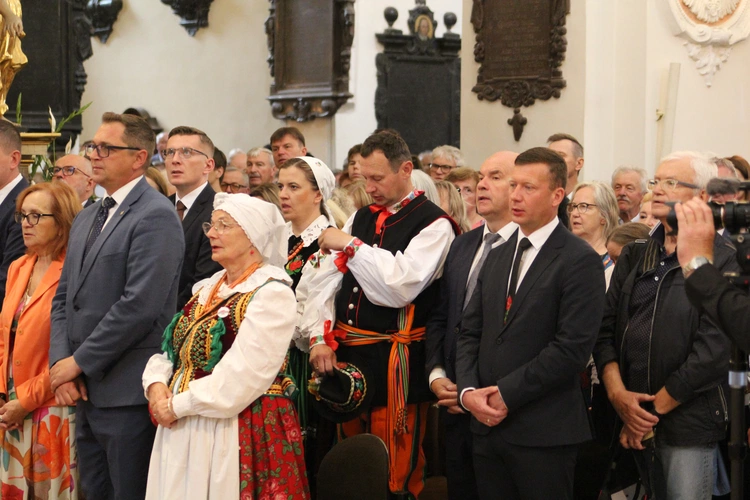 Boże Ciało w Łowiczu - Msza św.