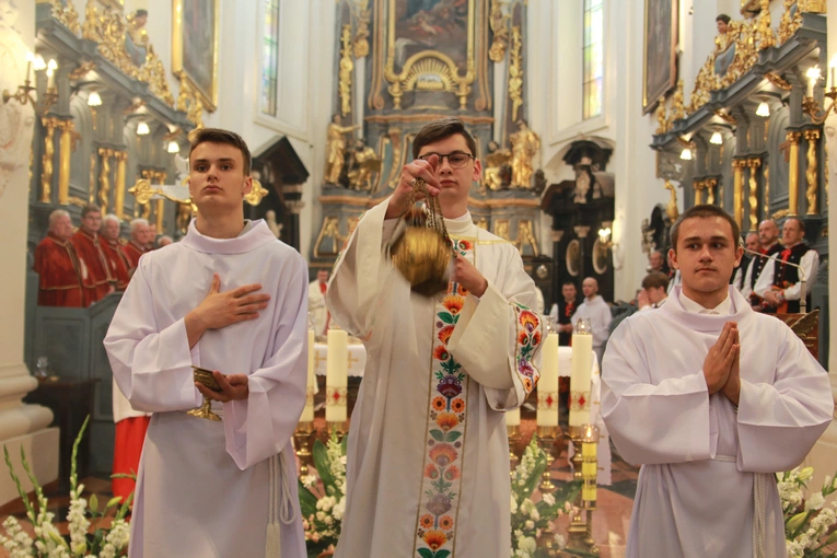 Boże Ciało w Łowiczu - Msza św.