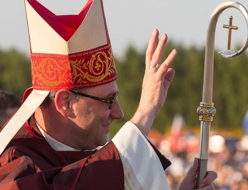 Prymas Polski: Kościół żyje dzięki Eucharystii