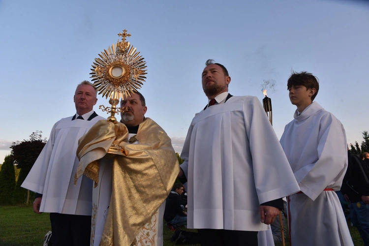 Uwielbienie w Zakliczynie