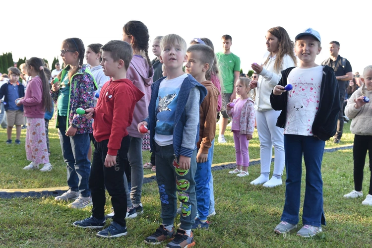 Uwielbienie w Zakliczynie