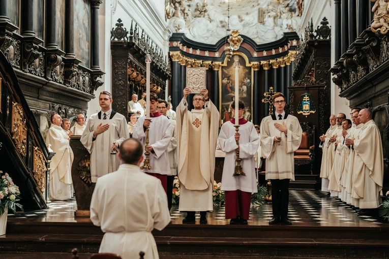 Święcenia diakonatu kl. Roberta Szczepkowskiego