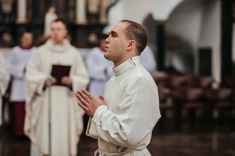 Święcenia diakonatu kl. Roberta Szczepkowskiego