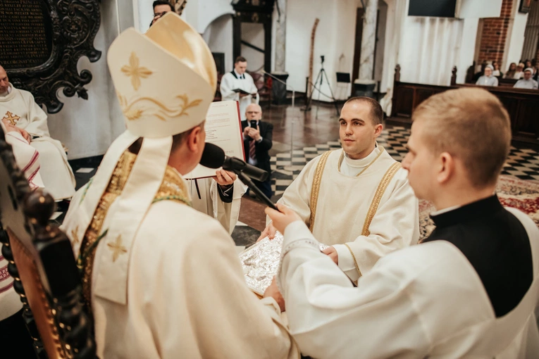 Święcenia diakonatu kl. Roberta Szczepkowskiego