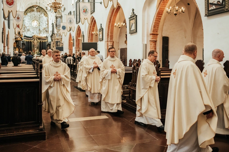 Święcenia diakonatu kl. Roberta Szczepkowskiego