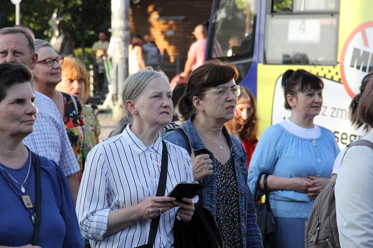 VIII Weekend Ewangelizacyjny "Ochrzczeni Ogniem"