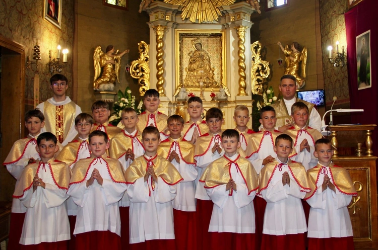 Pisarzowa. Przyjęcie 17 aspirantów do LSO