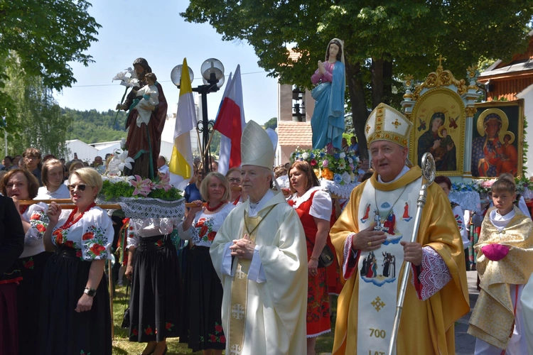 700 lat parafii w Łososinie Górnej