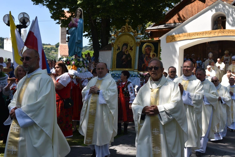 700 lat parafii w Łososinie Górnej