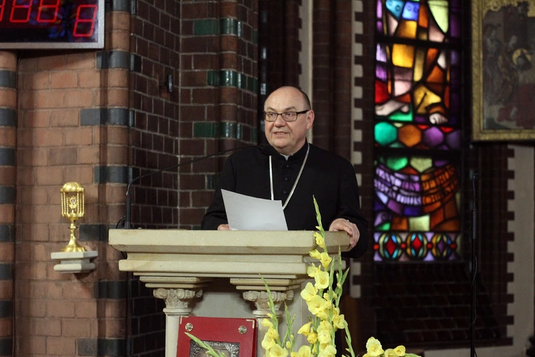 Głosowanie członków komisji synodalnych nad dokumentem roboczym (koniec etapu wiosennego)