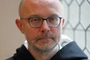 Nie tylko kamienie. Czy protesty pod kuriami pomagają skrzywdzonym w Kościele?