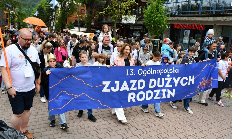 Rodzina górą!