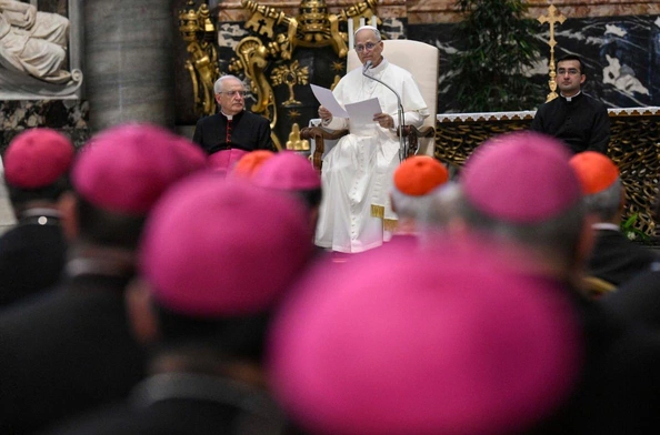 Papież zachęca biskupów, by byli budowniczymi jedności