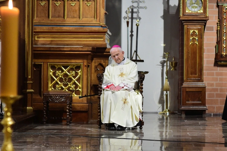 Rocznica święceń kapłańskich bp. Juliana Wojtkowskiego