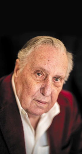 Frederick Forsyth – dziennikarz, pisarz, szpieg 