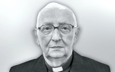 Ksiądz Józef Kużaj.