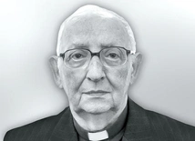 Ksiądz Józef Kużaj.
