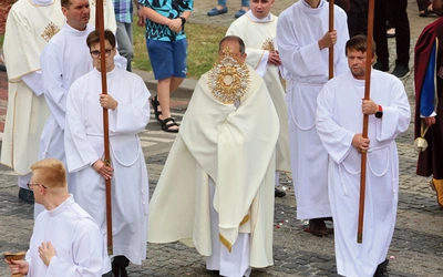 Tegoroczna procesja przeszła „od katedry do katedry”.