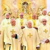 Mimo upływu lat jubilaci wciąż zachowują pogodę ducha i na miarę sił wspierają Kościół kapłańską posługą, modlitwą i świadectwem życia.