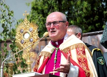 – Przez dziewięć i pół wieku piszemy kolejne rozdziały Dziejów Apostolskich – przypominał w czasie jubileuszu biskup płocki.