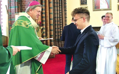 Obecnie w archidiecezji wrocławskiej kształci się  19 kleryków.